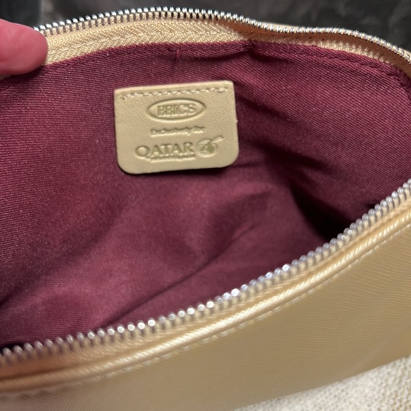 Brics Saffiano Crosshatch Leather Travel Toiletry Makeup Zip Top Bag Pouch Gold - Picture 6 of 7